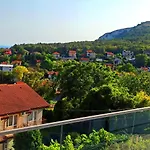 Maison d'hôtes Arode Dionysus - Digital Nomads Coliving Balchik