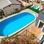 Arode Dionysus - Digital Nomads Coliving Maison d'hôtes *