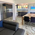 Maison d'hôtes Arode Dionysus - Digital Nomads Coliving *