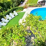 Arode Dionysus - Digital Nomads Coliving Guest house