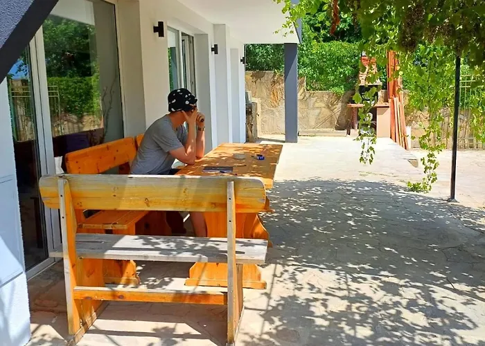 Arode Dionysus - Digital Nomads Coliving Guest house